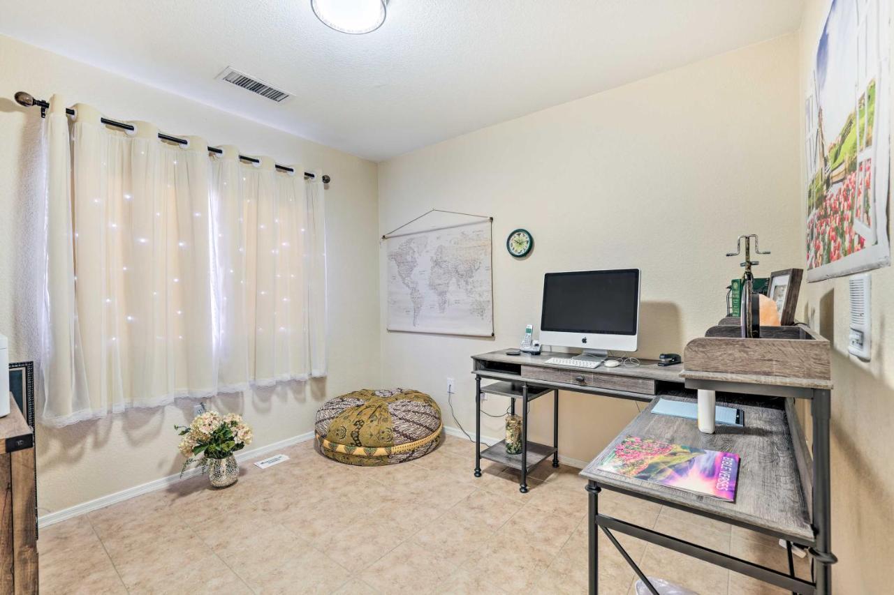 Goodyear Vacation Rental With Pool, Close To Hikes! Liberty Dış mekan fotoğraf